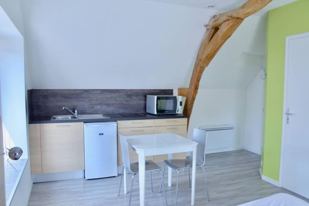 La Petite Maison Appartement 2 Avoine Экстерьер фото